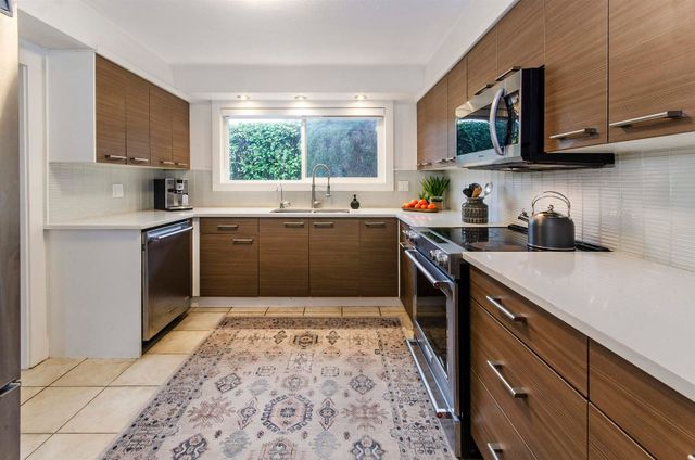 3005-beverley-crescent-edgemont-north-vancouver-08 at 3005 Beverley Crescent, Edgemont, North Vancouver