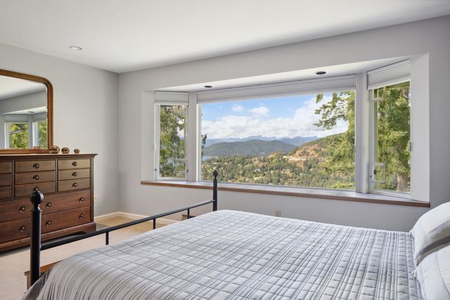 5321-monte-bre-crescent-upper-caulfeild-west-vancouver-18 at 5321 Monte Bre Crescent, Upper Caulfeild, West Vancouver