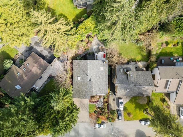 4590-mapleridge-drive-canyon-heights-nv-north-vancouver-39 at 4590 Mapleridge Drive, Canyon Heights NV, North Vancouver