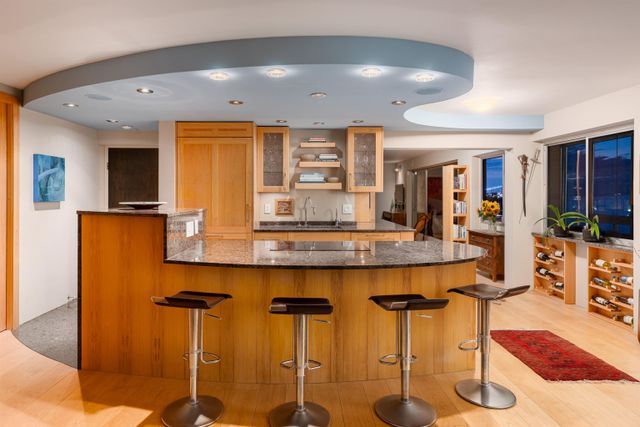 150-24th-street-dundarave-west-vancouver-10 at 1001-02 - 150 24th Street, Dundarave, West Vancouver