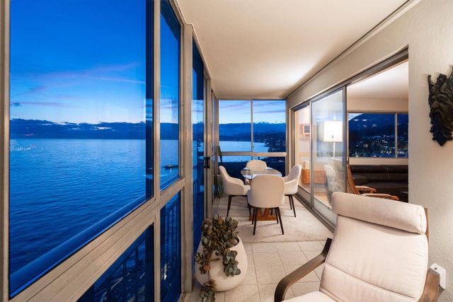 150-24th-street-dundarave-west-vancouver-21 at 1001-02 - 150 24th Street, Dundarave, West Vancouver