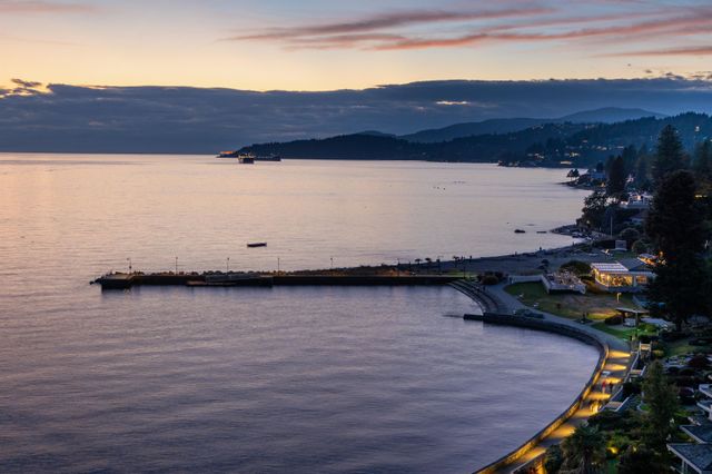 150-24th-street-dundarave-west-vancouver-26 at 1001-02 - 150 24th Street, Dundarave, West Vancouver