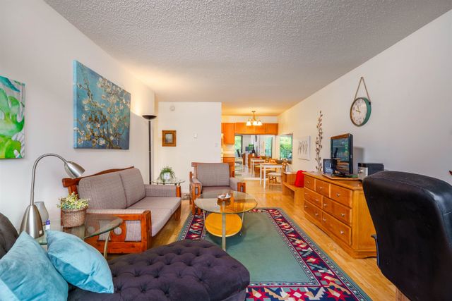  at 208 - 2255 W 5th Avenue, Kitsilano, Vancouver West