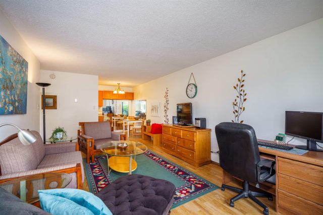  at 208 - 2255 W 5th Avenue, Kitsilano, Vancouver West