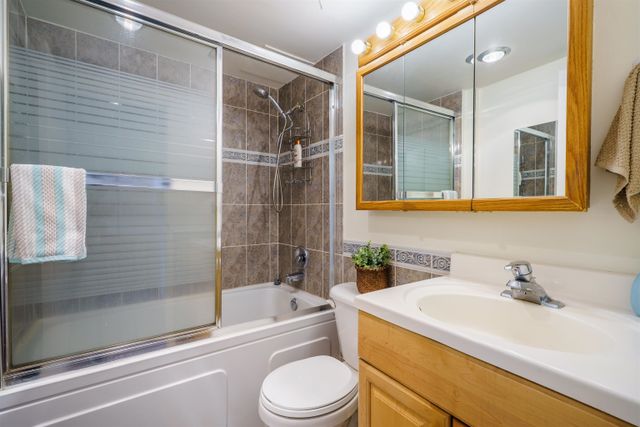  at 208 - 2255 W 5th Avenue, Kitsilano, Vancouver West