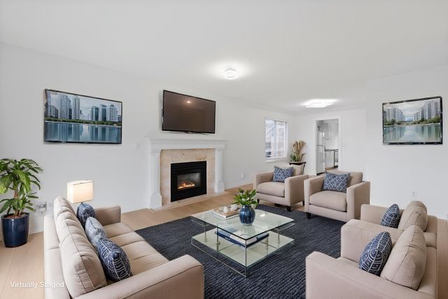  at 318 E 6th ST, Lower Lonsdale, North Vancouver