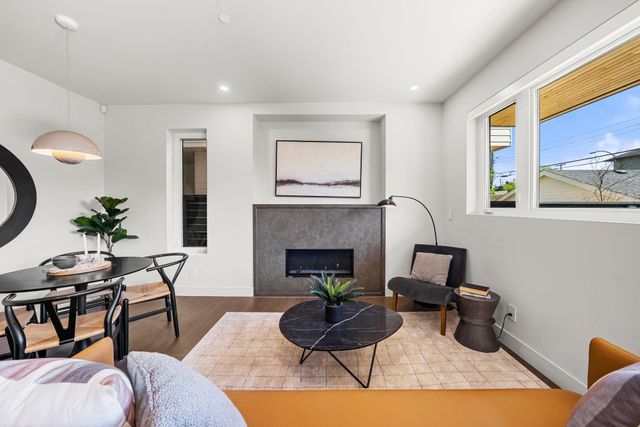  at 2 - 638 E 46th ST, Vancouver West