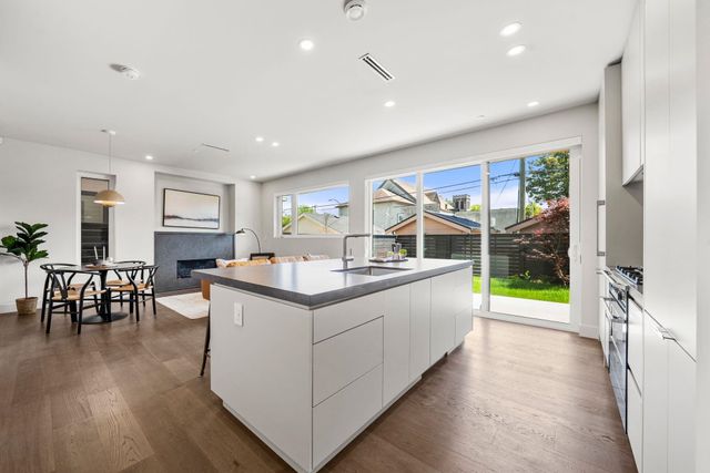  at 2 - 638 E 46th ST, Vancouver West
