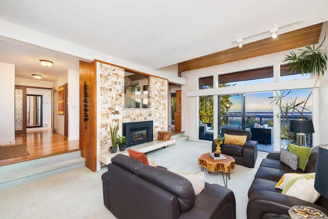 187-rondoval-crescent-upper-delbrook-north-vancouver-05 at 187 Rondoval Crescent, Upper Delbrook, North Vancouver