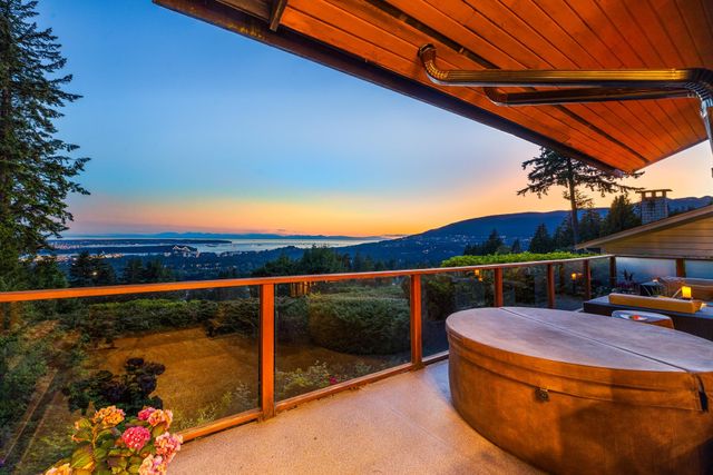 187-rondoval-crescent-upper-delbrook-north-vancouver-15 at 187 Rondoval Crescent, Upper Delbrook, North Vancouver