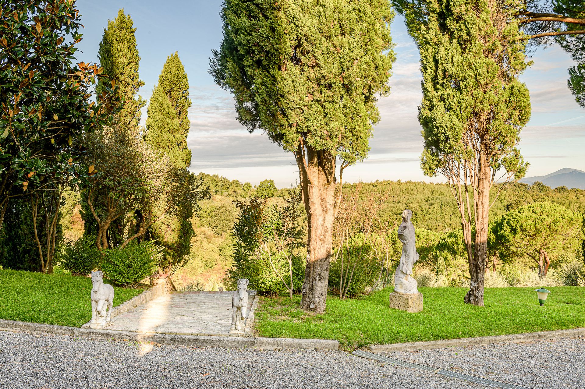  Tuscany, Italy photo number 2