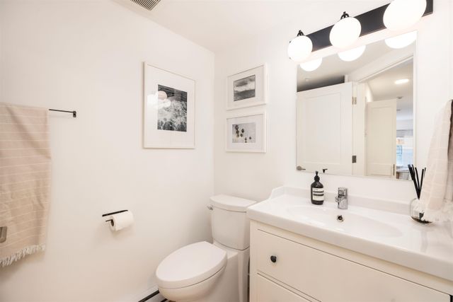 2565-w-broadway-kitsilano-vancouver-west-17 at 235 - 2565 W Broadway, Kitsilano, Vancouver West