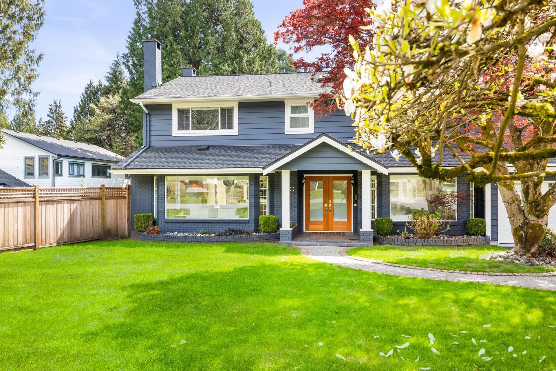 510 Newdale Place, Cedardale, West Vancouver photo number 1