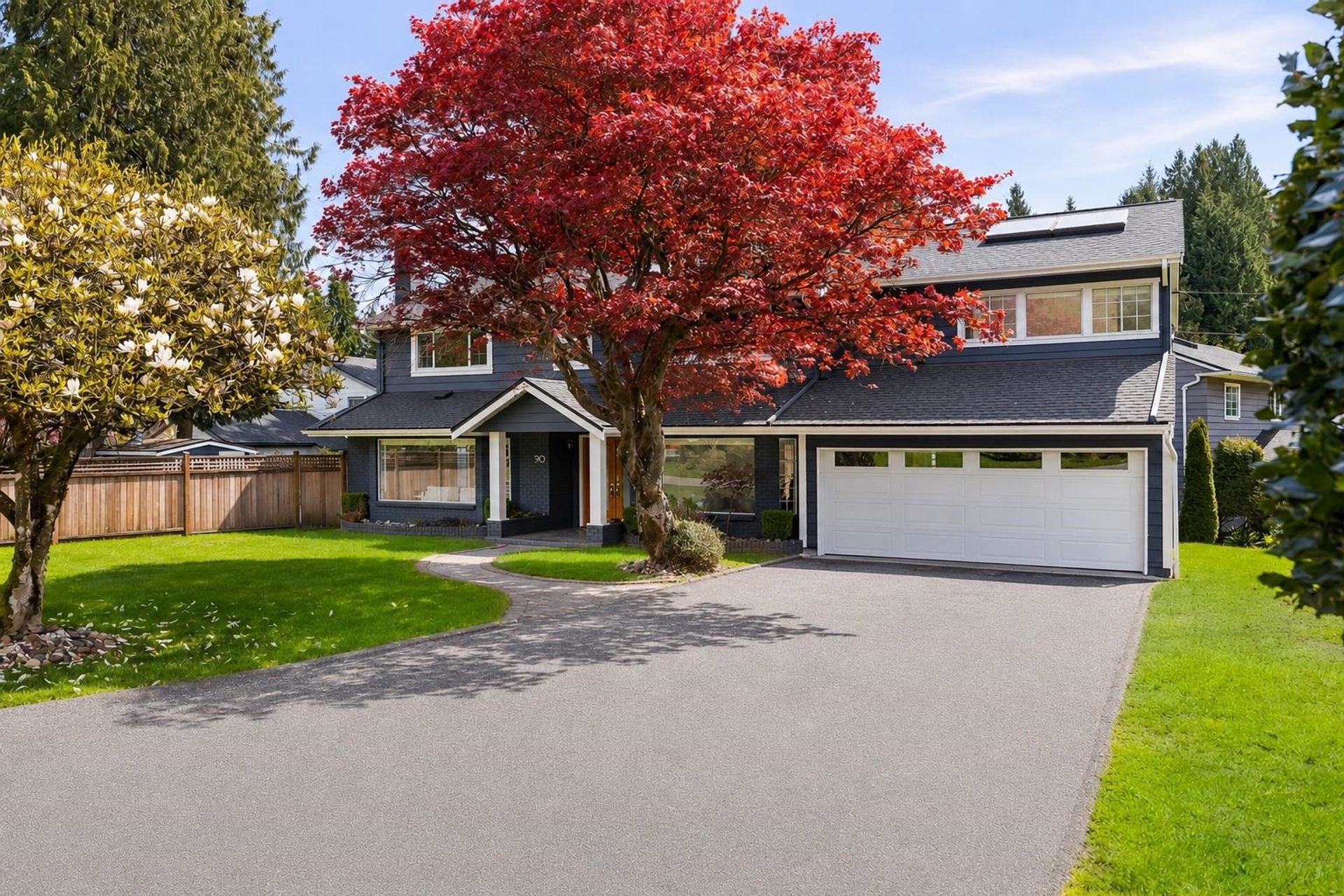 510 Newdale Place, Cedardale, West Vancouver photo number 1