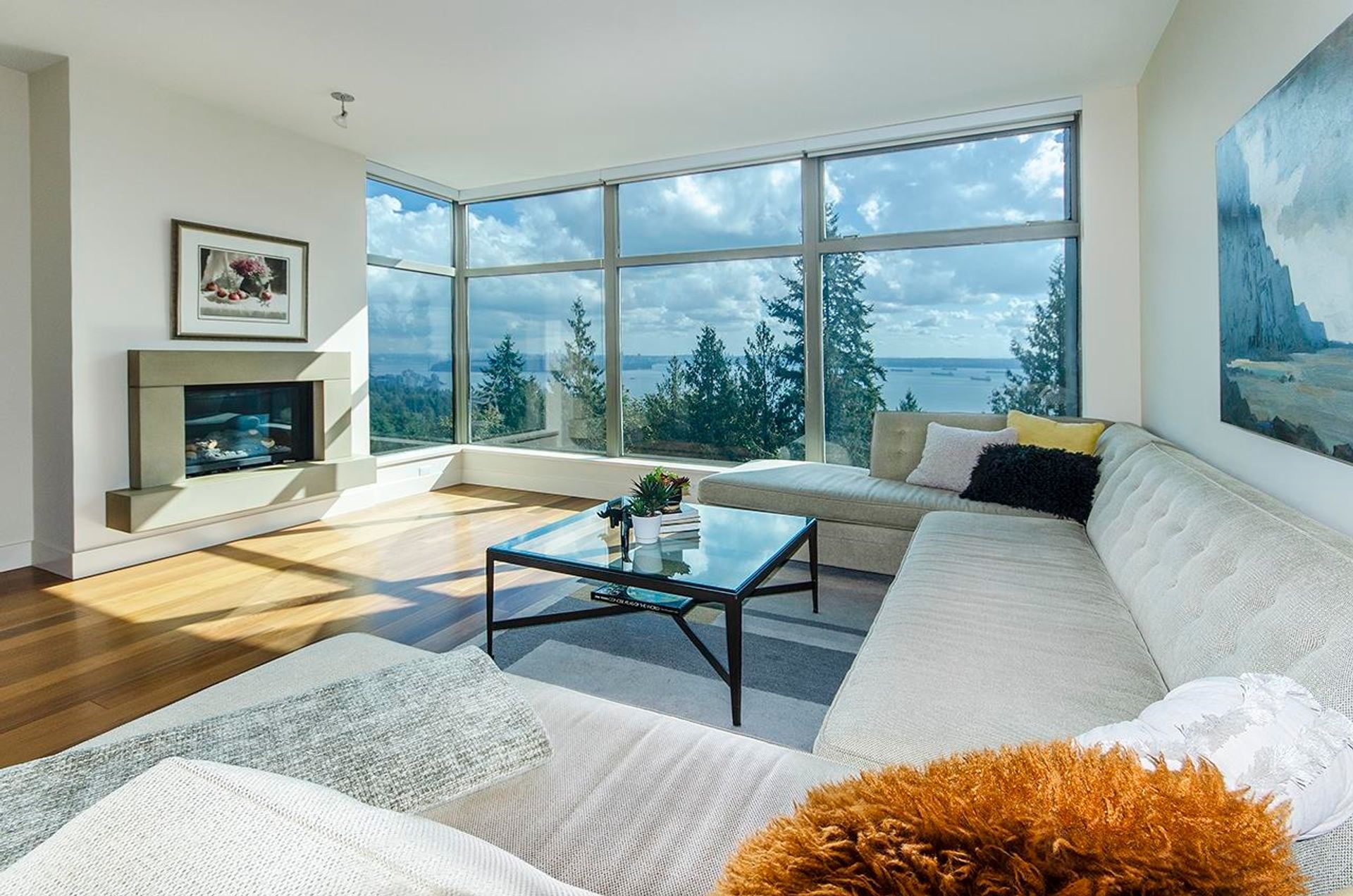 801 - 3335 Cypress Place, Cypress Park Estates, West Vancouver photo number 1