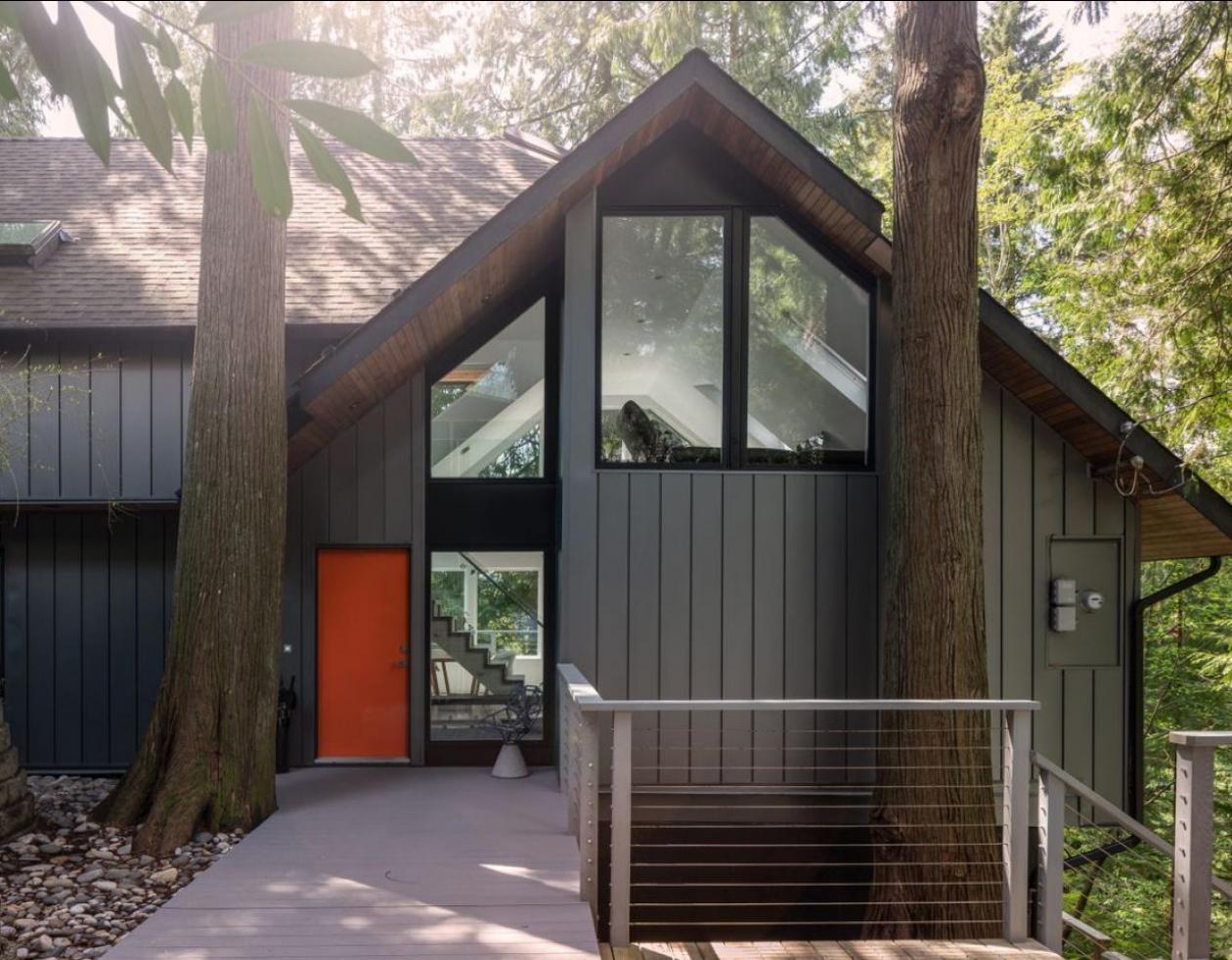 1197 Tall Tree Lane, Canyon Heights NV, North Vancouver photo number 2