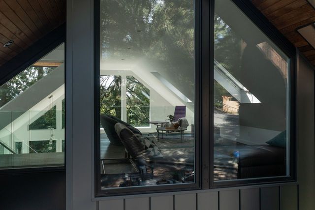 tt16 at 1197 Tall Tree Lane, Canyon Heights NV, North Vancouver