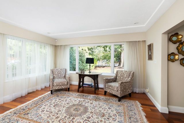 handsworth5 at 1091 Handsworth Road, Canyon Heights NV, North Vancouver