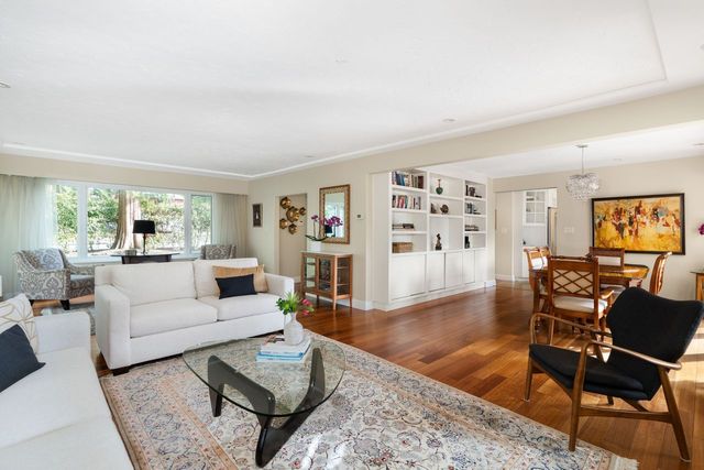 handsworth7 at 1091 Handsworth Road, Canyon Heights NV, North Vancouver