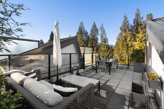 ridgewood20 at 213 - 1055 Ridgewood Drive, Canyon Heights NV, North Vancouver