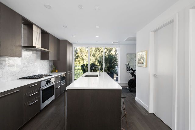 ridgewood8 at 213 - 1055 Ridgewood Drive, Canyon Heights NV, North Vancouver