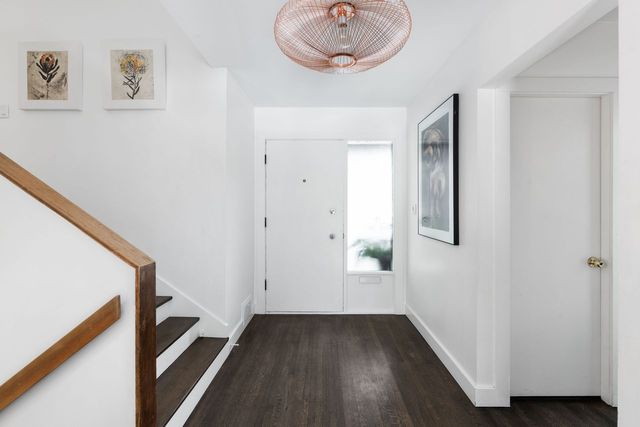 sunset4 at 4211 Sunset Boulevard, Canyon Heights NV, North Vancouver