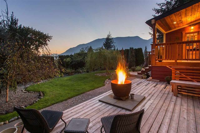 lower36 at 654 Lower Crescent, Britannia Beach, Squamish