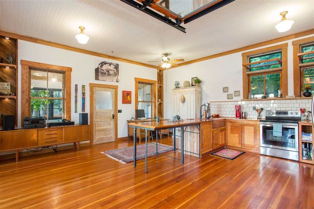 lower6 at 654 Lower Crescent, Britannia Beach, Squamish