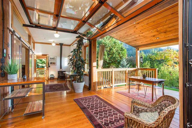 lower9 at 654 Lower Crescent, Britannia Beach, Squamish