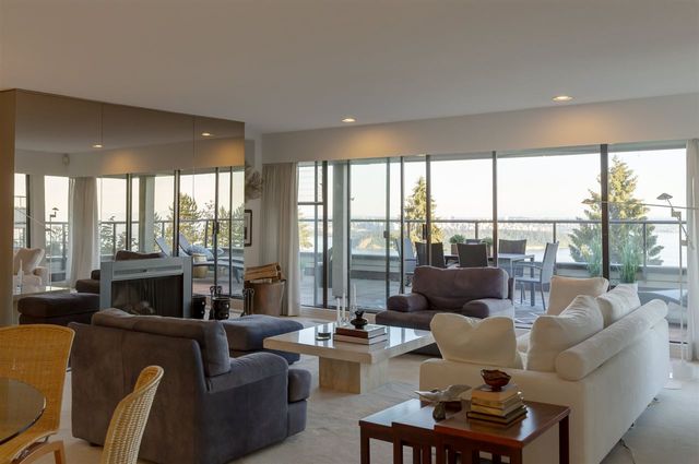 folk4 at 20 - 2238 Folkestone Way, Panorama Village, West Vancouver