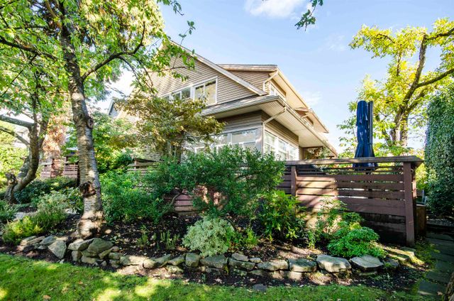 mews30 at 2520 Western Avenue, Upper Lonsdale, North Vancouver