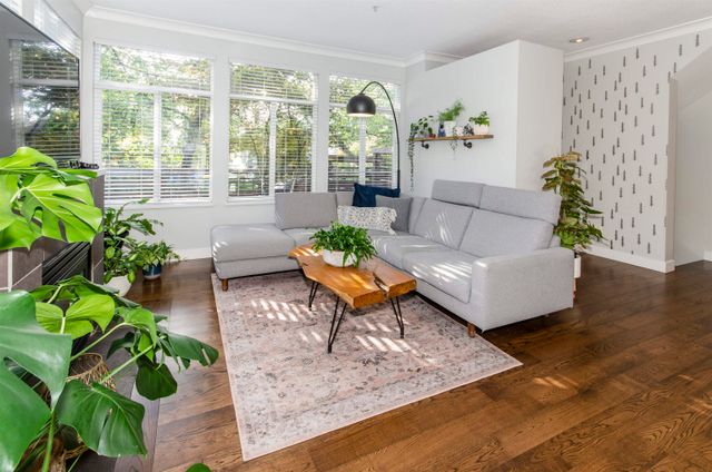 mews6 at 2520 Western Avenue, Upper Lonsdale, North Vancouver