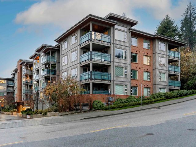 district19 at 409 - 1679 Lloyd Street, Pemberton NV, North Vancouver