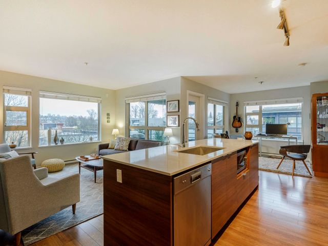 district5 at 409 - 1679 Lloyd Street, Pemberton NV, North Vancouver