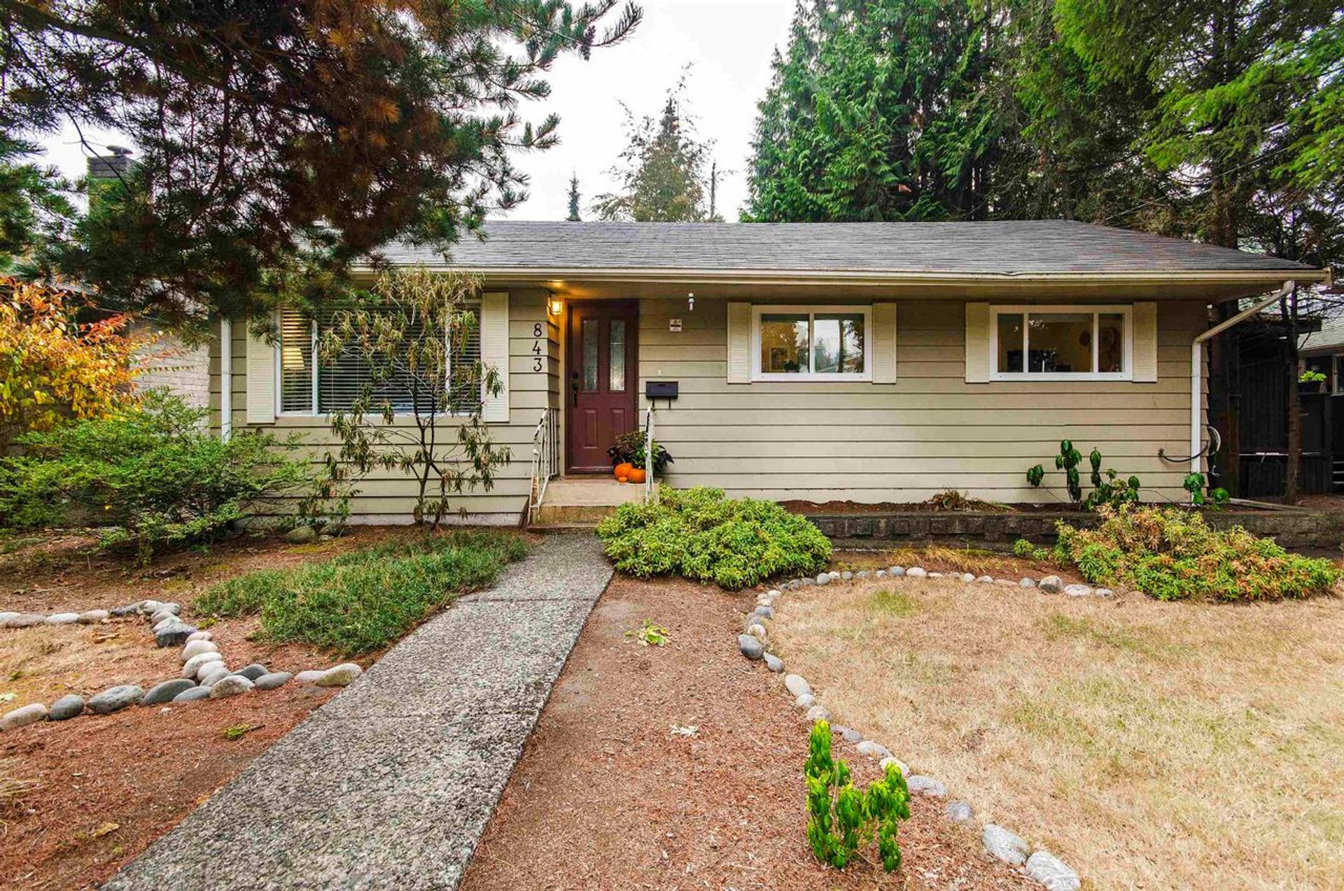 843 W 21st Street, Mosquito Creek, North Vancouver photo 5 843 W 21st Street, Mosquito Creek, North Vancouver photo 5