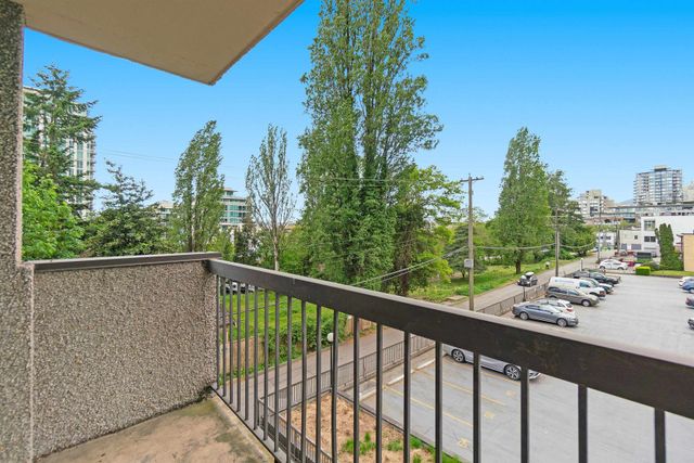 145-st-georges-avenue-lower-lonsdale-north-vancouver-24 at 202 - 145 St. Georges Avenue, Lower Lonsdale, North Vancouver