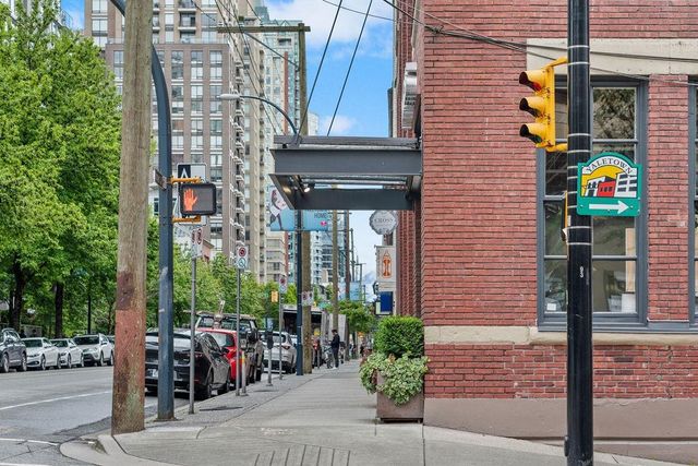 1111-richards-street-downtown-vw-vancouver-west-39 at 3203 - 1111 Richards Street, Heart of Yaletown (Downtown VW), Vancouver West 1111-richards-street-downtown-vw-vancouver-west-39 at 3203 - 1111 Richards Street, Heart of Yaletown (Downtown VW), Vancouver West