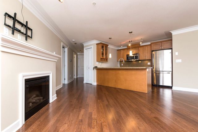 15357-roper-avenue-white-rock-south-surrey-white-rock-05 at 207 - 15357 Roper Avenue, White Rock, South Surrey White Rock