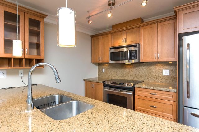 15357-roper-avenue-white-rock-south-surrey-white-rock-09 at 207 - 15357 Roper Avenue, White Rock, South Surrey White Rock