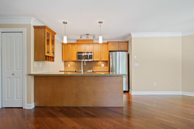 15357-roper-avenue-white-rock-south-surrey-white-rock-05 at 207 - 15357 Roper Avenue, White Rock, South Surrey White Rock