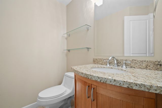 15357-roper-avenue-white-rock-south-surrey-white-rock-14 at 207 - 15357 Roper Avenue, White Rock, South Surrey White Rock
