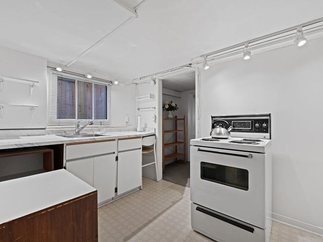 2865-w-33rd-avenue-mackenzie-heights-vancouver-west-30 at 2865 W 33rd Avenue, MacKenzie Heights, Vancouver West