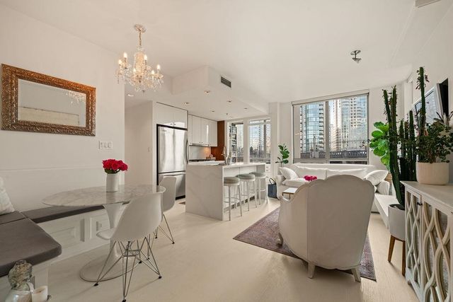 1005-beach-avenue-west-end-vw-vancouver-west-04 at 601 - 1005 Beach Avenue, West End VW, Vancouver West