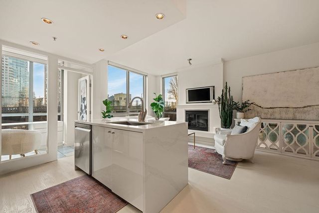 1005-beach-avenue-west-end-vw-vancouver-west-15 at 601 - 1005 Beach Avenue, West End VW, Vancouver West