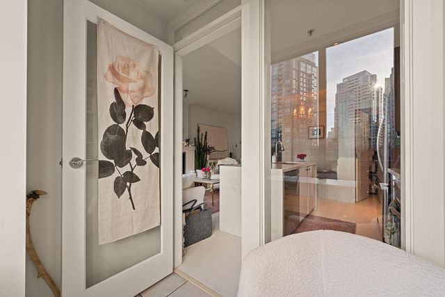 1005-beach-avenue-west-end-vw-vancouver-west-18 at 601 - 1005 Beach Avenue, West End VW, Vancouver West