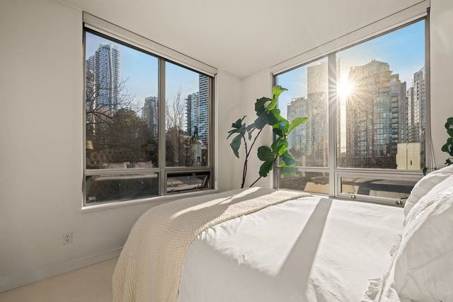 1005-beach-avenue-west-end-vw-vancouver-west-23 at 601 - 1005 Beach Avenue, West End VW, Vancouver West