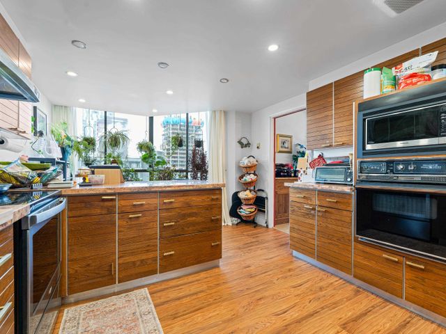 738-broughton-street-west-end-vw-vancouver-west-18 at 1601 - 738 Broughton Street, West End VW, Vancouver West