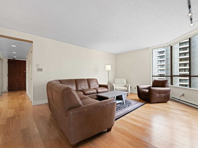 738-broughton-street-west-end-vw-vancouver-west-03 at 601 - 738 Broughton Street, West End VW, Vancouver West