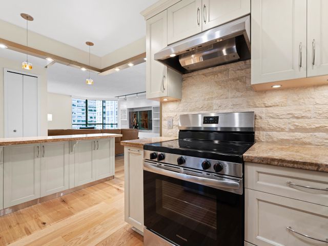 738-broughton-street-west-end-vw-vancouver-west-17 at 601 - 738 Broughton Street, West End VW, Vancouver West