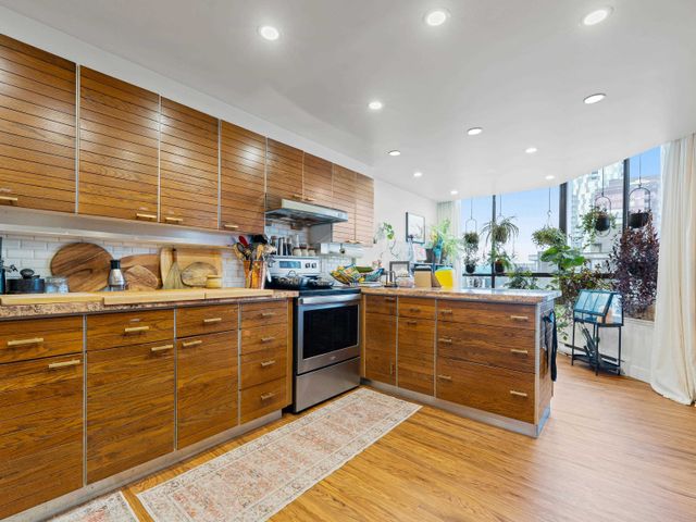 738-broughton-street-west-end-vw-vancouver-west-15 at 1601 - 738 Broughton Street, West End VW, Vancouver West